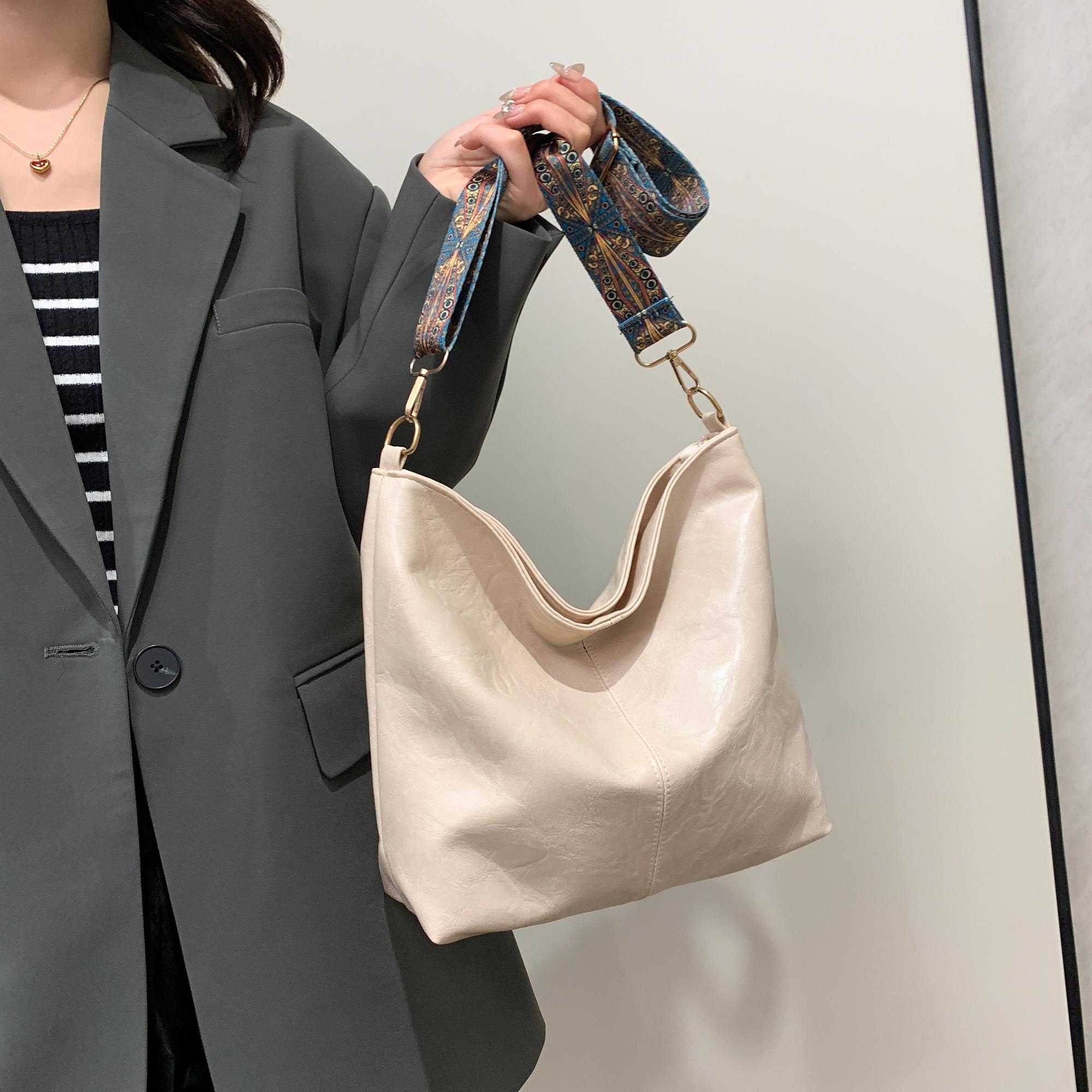 PU Large Capacity Tote Bag Retro Shoulder Crossbody Bag Commuter Bucket Bag (30cm<Max Length<50cm) білий
PU Large Capacity Tote Bag Retro Shoulder Crossbody Bag Commuter Bucket Bag (30cm<Max Length<50cm) білий