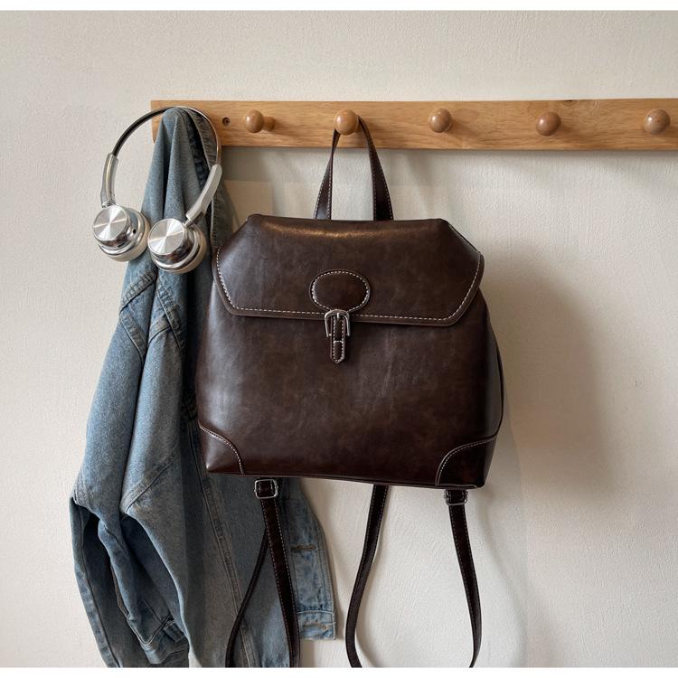 Жіночий ретро повсякденний рюкзак з м якої шкіри - Універсальний коледжний стиль, Ідеальний для студентів та шопінгу кавовий
Жіночий ретро повсякденний рюкзак з м якої шкіри - Універсальний коледжний стиль, Ідеальний для студентів та шопінгу кавовий