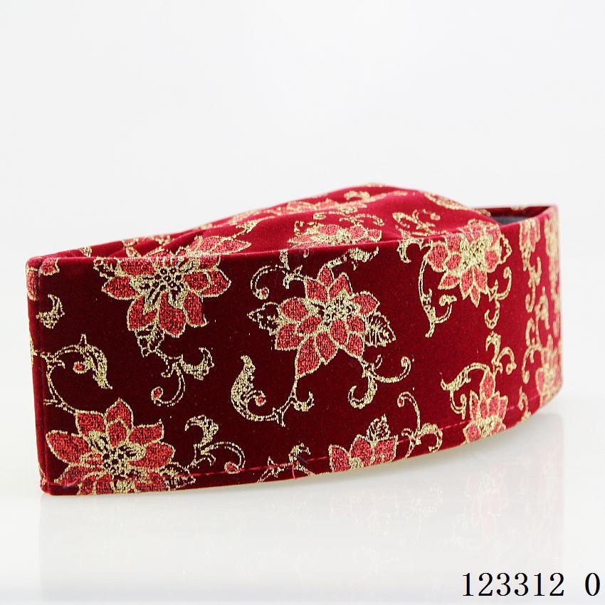 Southeast Asia Muslim Velvet Malay Boat Hat Men s Hat 56 cm
Southeast Asia Muslim Velvet Malay Boat Hat Men s Hat 56 cm