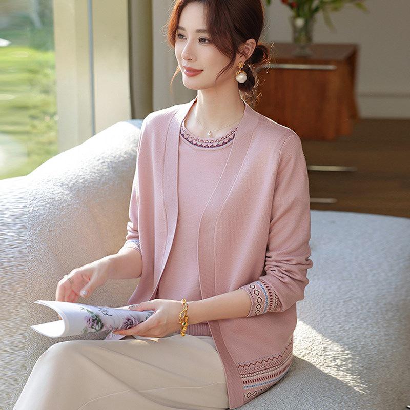 Spring Knitwear Two-Piece Set: 2026 New Style Summer Short-Sleeve T-Shirt for Middle-Aged and Elderly Women. 4XL (For 145-160 kg)
Spring Knitwear Two-Piece Set: 2026 New Style Summer Short-Sleeve T-Shirt for Middle-Aged and Elderly Women. 4XL (For 145-160 kg)
