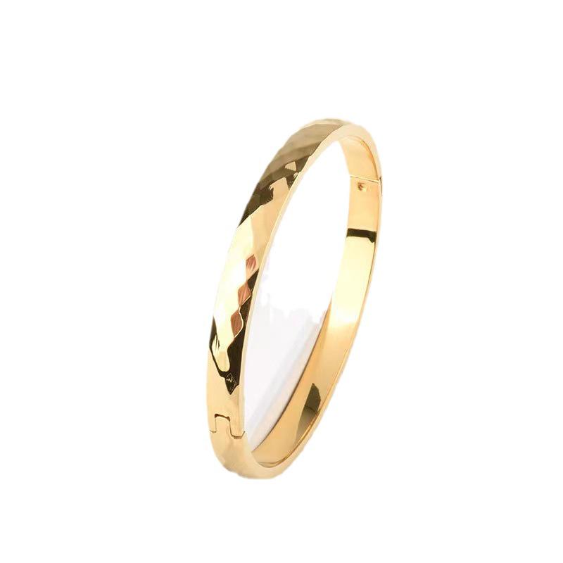 Gold Laser-Cut Faceted Rhombus Flower Bangle - Versatile Titanium Steel Women s Bracelet
Gold Laser-Cut Faceted Rhombus Flower Bangle - Versatile Titanium Steel Women s Bracelet
