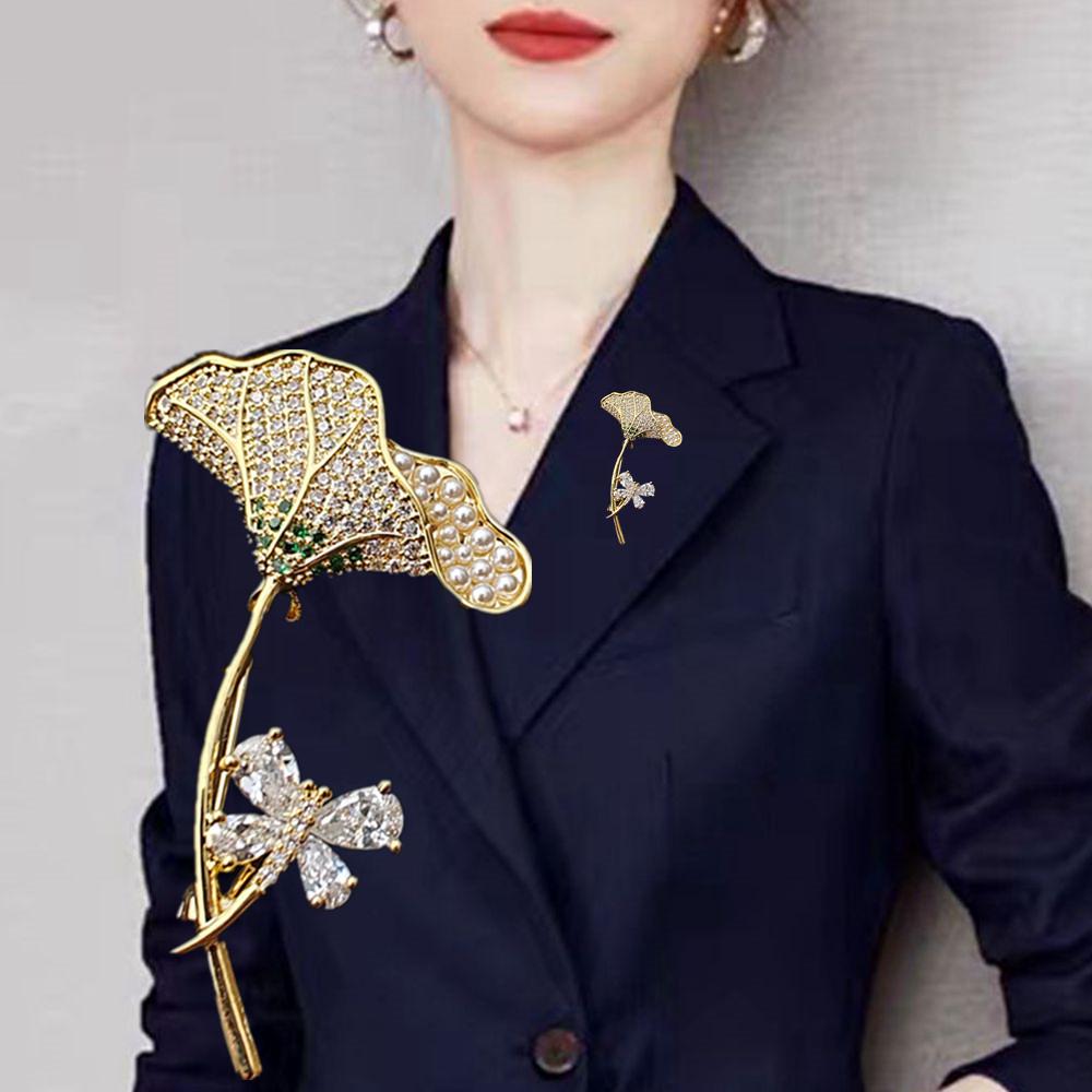 Брошь из циркона в виде листа гинкго - Женский универсальный аксессуар для лацкана
Брошь из циркона в виде листа гинкго - Женский универсальный аксессуар для лацкана