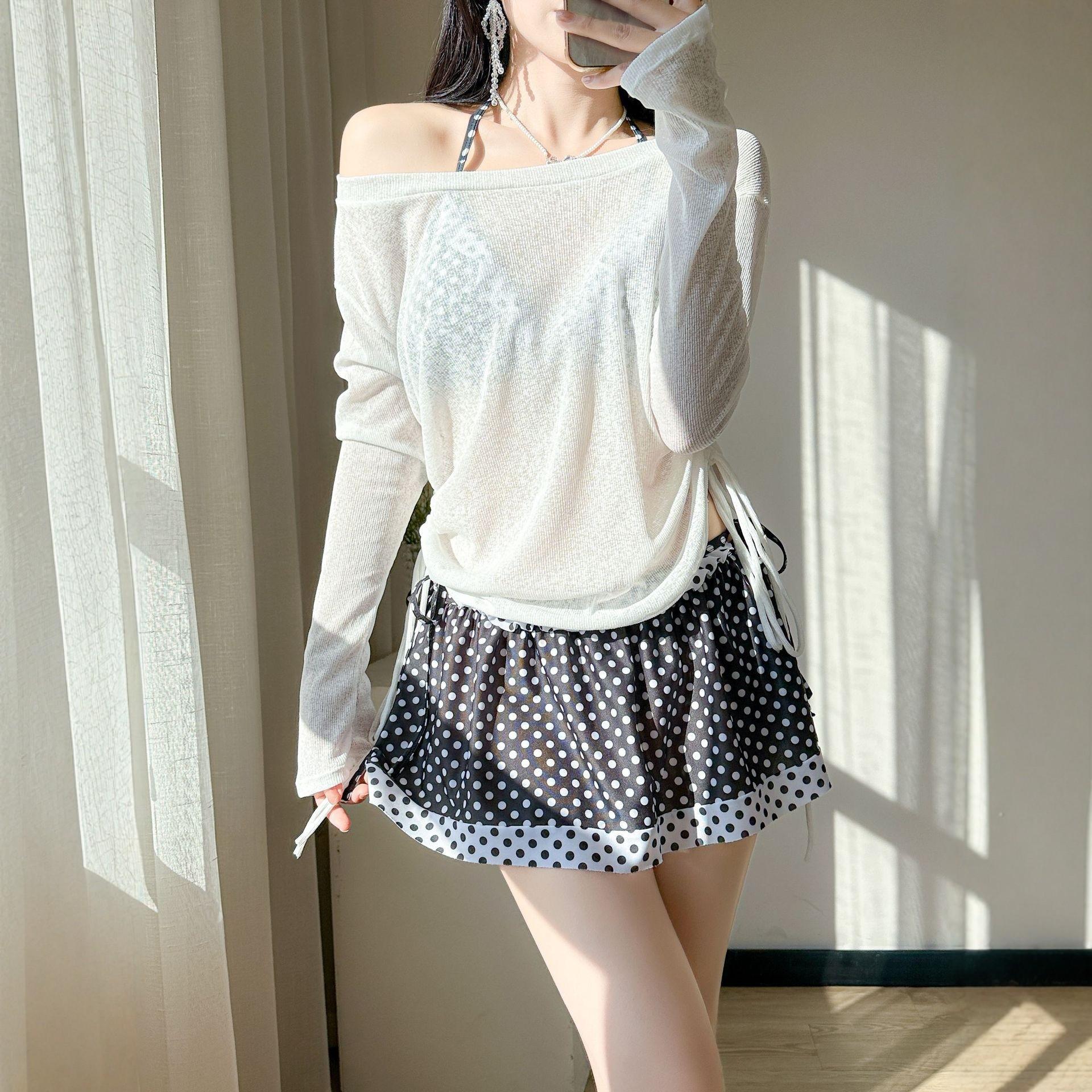 Pure Desire Polka Dot Long Sleeve Bikini with Cute Cake Skirt - Women s 4-Piece Set L (100-110 lbs)
Pure Desire Polka Dot Long Sleeve Bikini with Cute Cake Skirt - Women s 4-Piece Set L (100-110 lbs)
