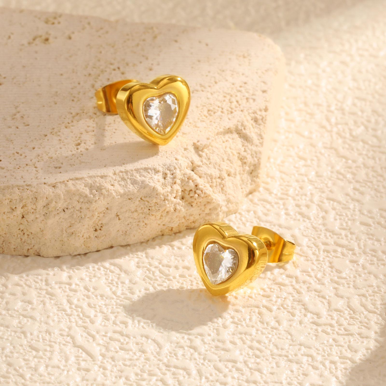 Chic Heart-shaped Zircon Stud Earrings,Gold Plated Stainless Steel Waterproof Earrings for Women,Exquisite Jewelry Gift білий
Chic Heart-shaped Zircon Stud Earrings,Gold Plated Stainless Steel Waterproof Earrings for Women,Exquisite Jewelry Gift білий