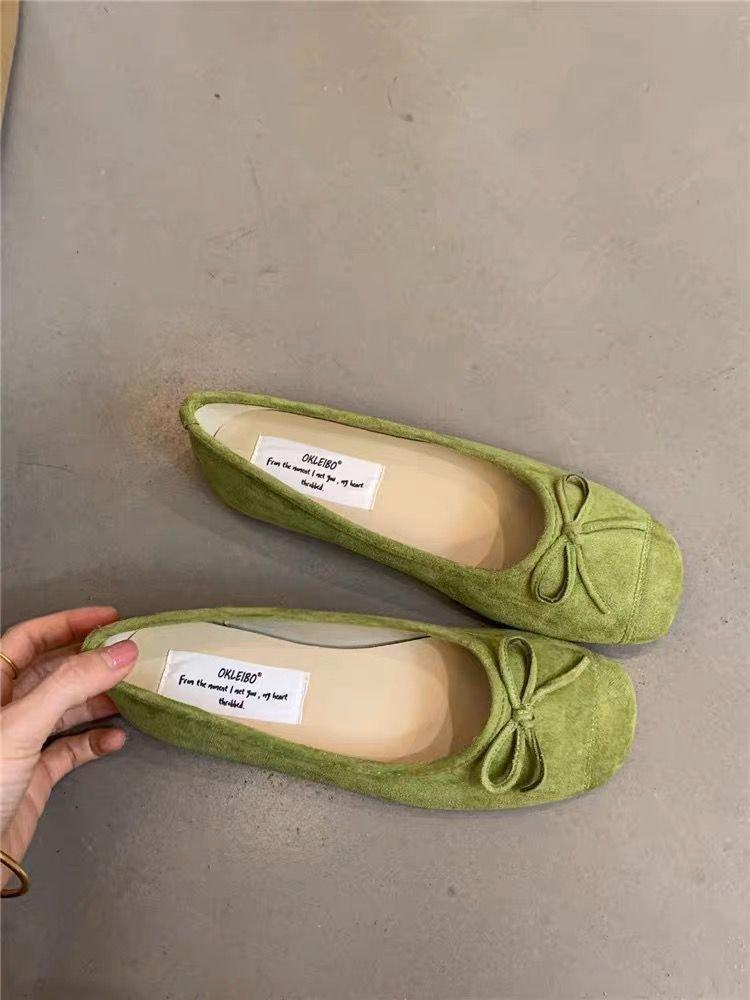 Ziyan~ Suede mint green bow flat-soled single shoes 2025 autumn new round head soft sole shallow mouth grandma shoes 40 зелений
Ziyan~ Suede mint green bow flat-soled single shoes 2025 autumn new round head soft sole shallow mouth grandma shoes 40 зелений