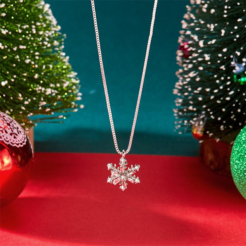 Exquisite Snowflake Flower Pendant Choker Necklace for Women Shiny Rhinestone Xmas Tree Clavicle Choker Girls New Year Zircon
Exquisite Snowflake Flower Pendant Choker Necklace for Women Shiny Rhinestone Xmas Tree Clavicle Choker Girls New Year Zircon