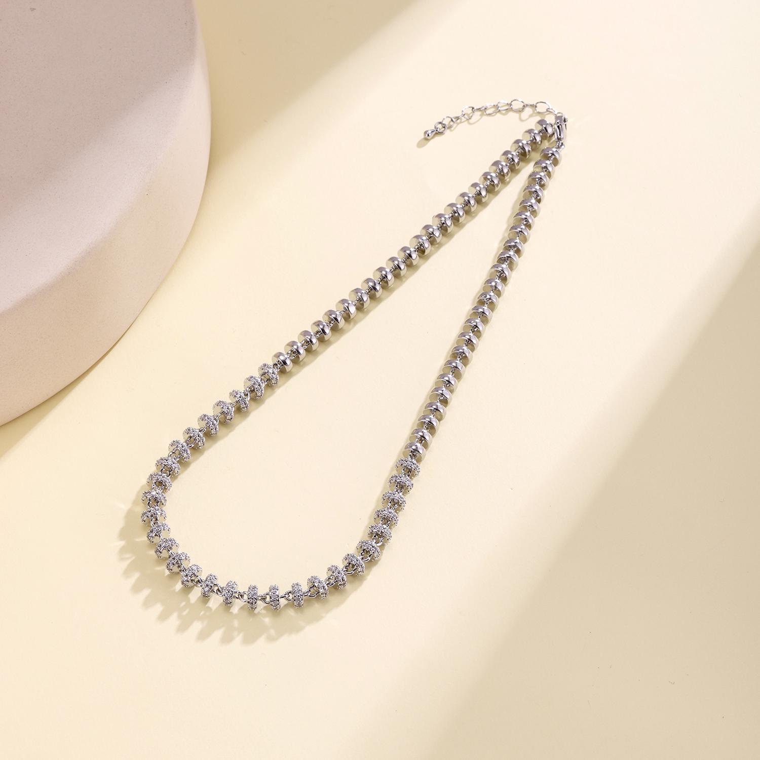 Nidin Sparkling Disco Ball Cut Bead Necklace For Women Shiny Clavicle Chain Minimalist Light Luxury Daily Wear Jewelry Gifts серебряный
Nidin Sparkling Disco Ball Cut Bead Necklace For Women Shiny Clavicle Chain Minimalist Light Luxury Daily Wear Jewelry Gifts серебряный