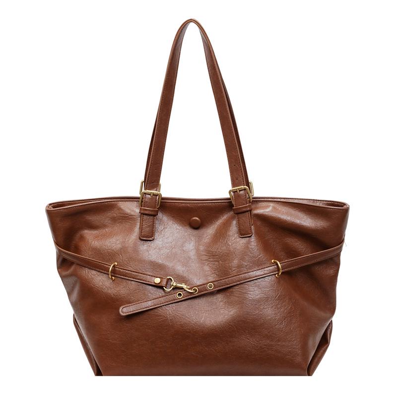 Women s Large Capacity Retro Tote Bag - Autumn/Winter 2025 Versatile Shoulder & Crossbody Bag 27x48x17 cm коричневий
Women s Large Capacity Retro Tote Bag - Autumn/Winter 2025 Versatile Shoulder & Crossbody Bag 27x48x17 cm коричневий