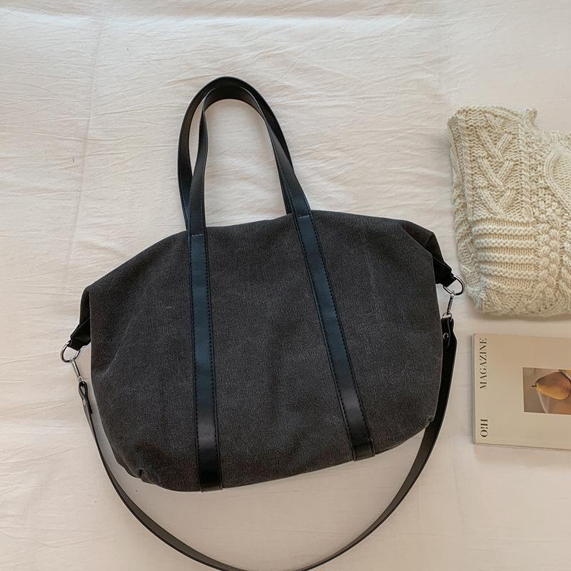 Холщовая сумка женская большой вместимости 2025 новая осенне-зимняя повседневная сумка-мессенджер универсальная на одно плечо для студентов колледжа, сумка-тоут для занятий чёрный
Холщовая сумка женская большой вместимости 2025 новая осенне-зимняя повседневная сумка-мессенджер универсальная на одно плечо для студентов колледжа, сумка-тоут для занятий чёрный