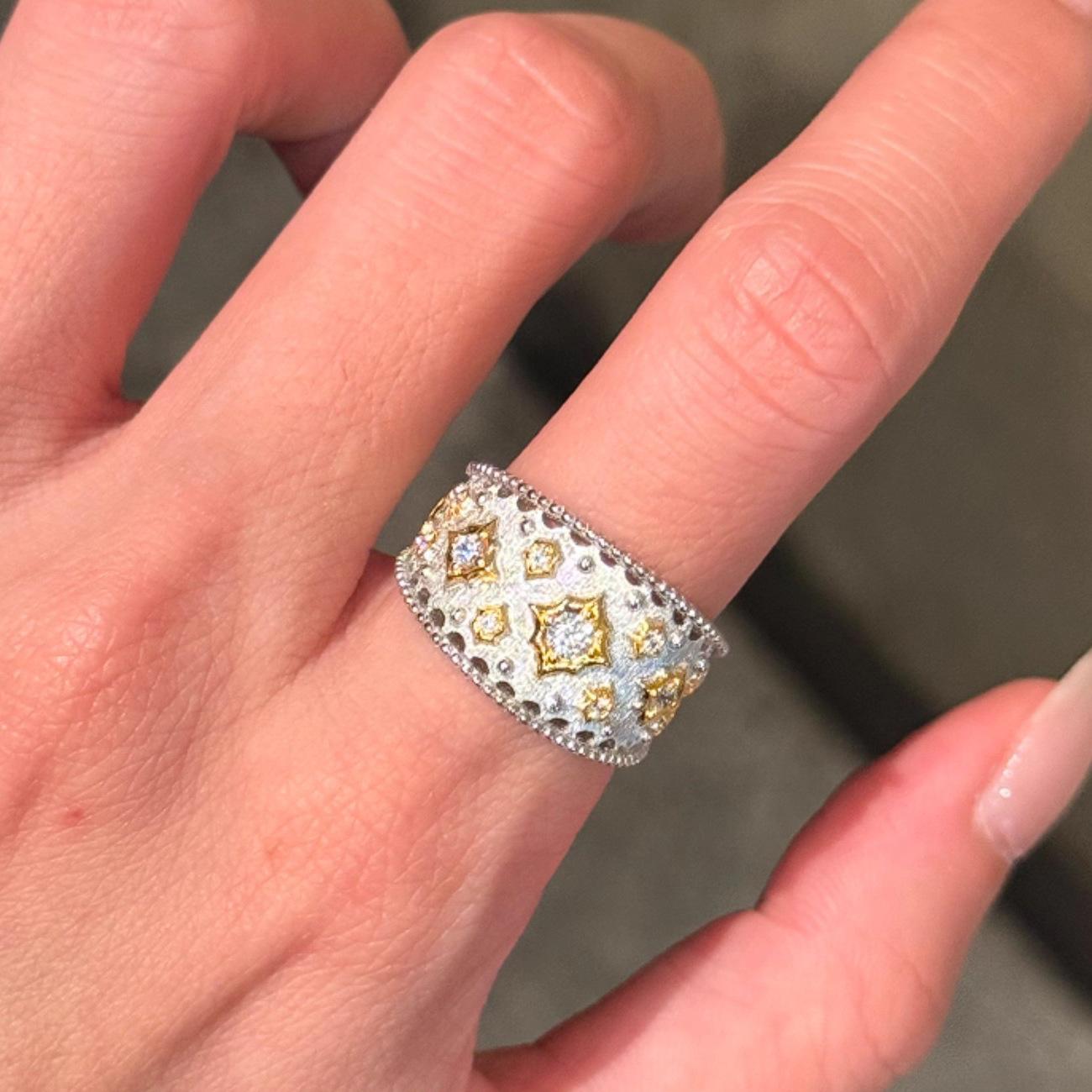 Classic brushed dot diamond four pointed star ring exquisite palace style exquisite wide ring wedding engagement gift resizable білий
Classic brushed dot diamond four pointed star ring exquisite palace style exquisite wide ring wedding engagement gift resizable білий