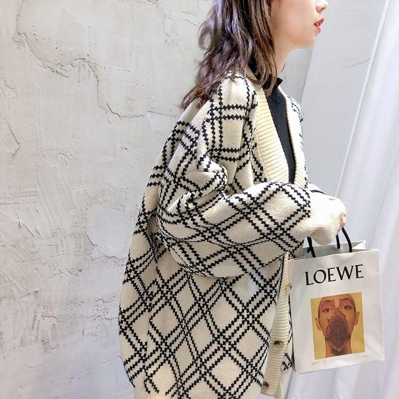 Женский кардиган большого размера Jin на осень/зиму свободного кроя - свитер с выгодной посадкой XL 120-140 jin
Женский кардиган большого размера Jin на осень/зиму свободного кроя - свитер с выгодной посадкой XL 120-140 jin