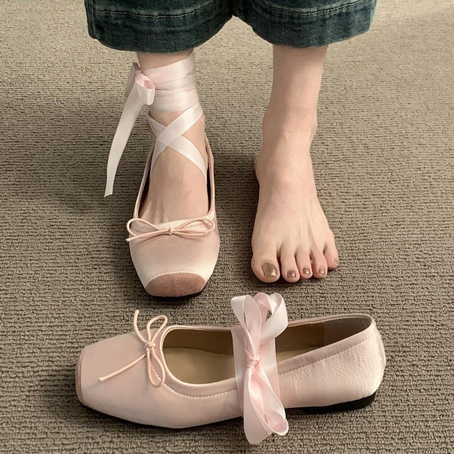 Square head flat sole shoes women s pink Mary Jane shoes small fragrant spring and summer casual French new ballet shoes shallow mouth 35
Square head flat sole shoes women s pink Mary Jane shoes small fragrant spring and summer casual French new ballet shoes shallow mouth 35