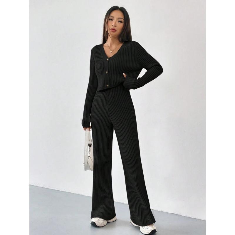Однотонний в язаний костюм-двійка в корейському стилі, короткий в язаний кардиган з V-подібним вирізом, злегка розкльошені штани, універсальний повсякденний жіночий одяг S чорний
Однотонний в язаний костюм-двійка в корейському стилі, короткий в язаний кардиган з V-подібним вирізом, злегка розкльошені штани, універсальний повсякденний жіночий одяг S чорний