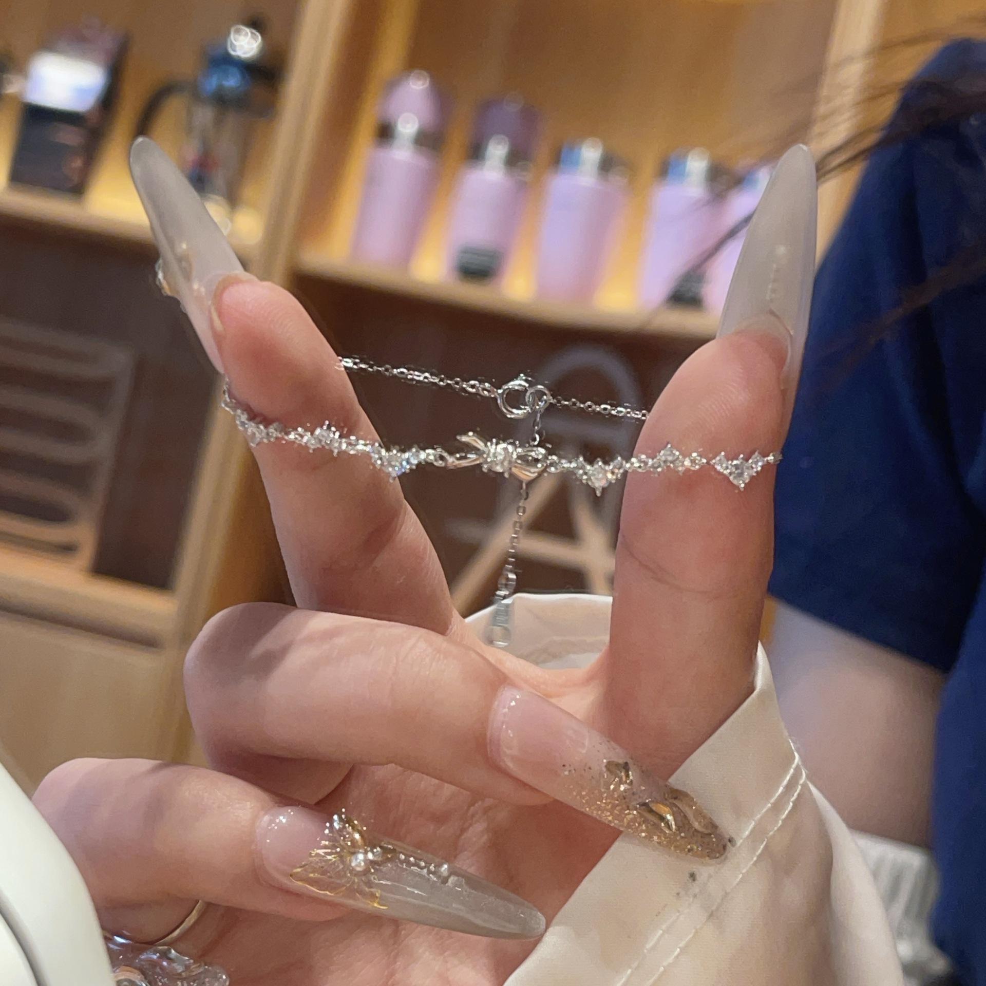 Браслет-бант из стерлингового серебра: Элегантный, Высококлассный Подарок для Друга или Подруги S925 серебряный
Браслет-бант из стерлингового серебра: Элегантный, Высококлассный Подарок для Друга или Подруги S925 серебряный