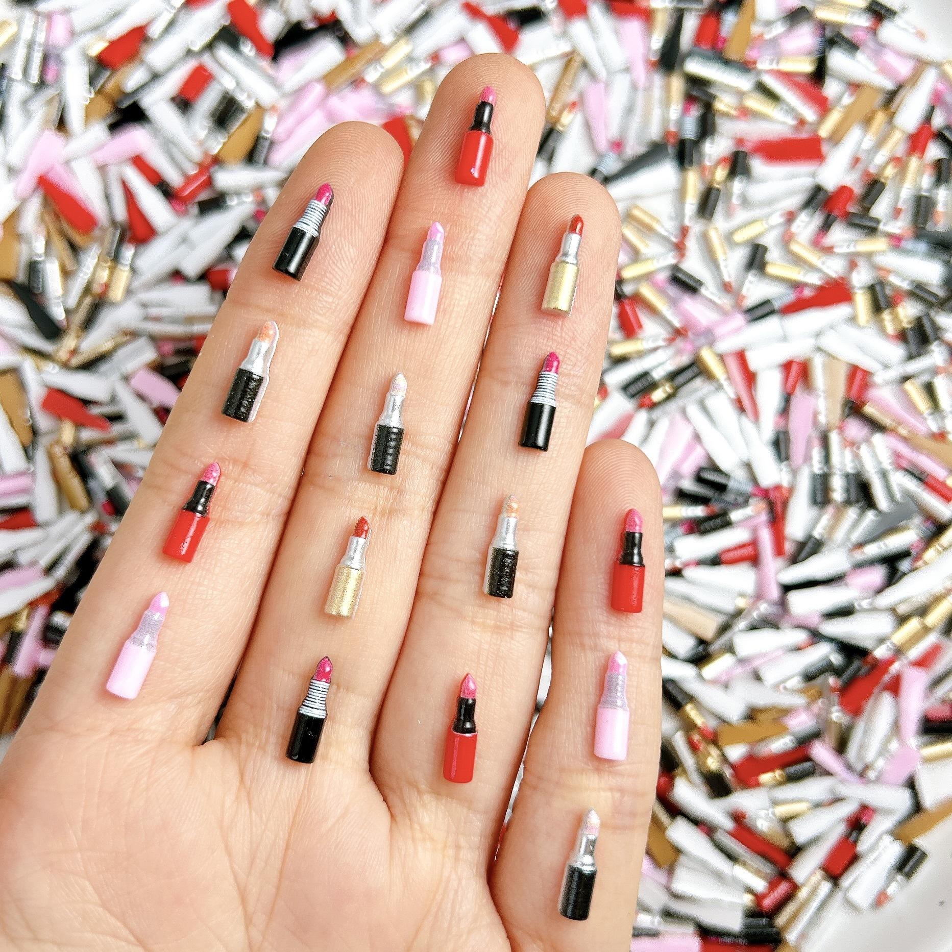 Random Mixed Cartoon Mini Lipstick Nail Art Accessories Nail Hair Clips DIY Phone Case Wearable Nail Accessories Mixed Style
Random Mixed Cartoon Mini Lipstick Nail Art Accessories Nail Hair Clips DIY Phone Case Wearable Nail Accessories Mixed Style