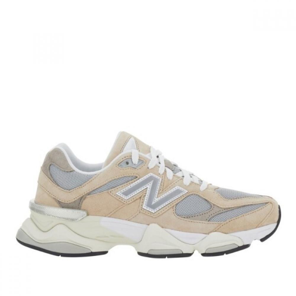 New Balance 9060 Brown Suede Applique Logo Chunky Sole Sneakers U9060lbd In US9½
New Balance 9060 Brown Suede Applique Logo Chunky Sole Sneakers U9060lbd In US9½