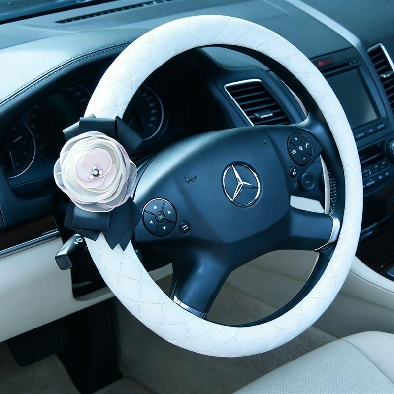 Mastaria Genuine Leather Car Steering Wheel Cover for Women, Fashionable and Suitable for All Seasons, Round D-Shaped Special Car Handle Cover Black Round
Mastaria Genuine Leather Car Steering Wheel Cover for Women, Fashionable and Suitable for All Seasons, Round D-Shaped Special Car Handle Cover Black Round