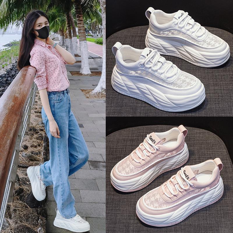 Special mesh spring new dad shoes women s casual shoes French round head thick sole heightening casual sports shoes 40
Special mesh spring new dad shoes women s casual shoes French round head thick sole heightening casual sports shoes 40