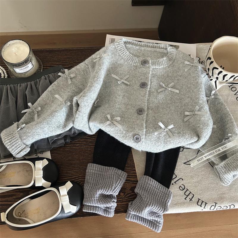 Korean Style Girls 2024 Autumn Knitted Sweater and Leggings Set with Stack Socks 90cm
Korean Style Girls 2024 Autumn Knitted Sweater and Leggings Set with Stack Socks 90cm