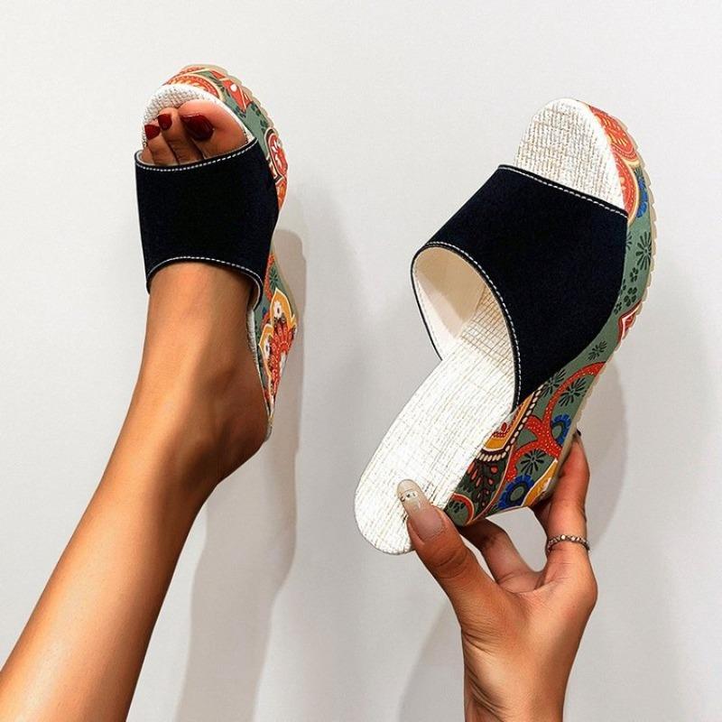 Drag-heel Thick-soled Shoes One-line Fish-mouth Flip-flops Large-sized Sexy Height-increasing Slippers 35 зелений
Drag-heel Thick-soled Shoes One-line Fish-mouth Flip-flops Large-sized Sexy Height-increasing Slippers 35 зелений