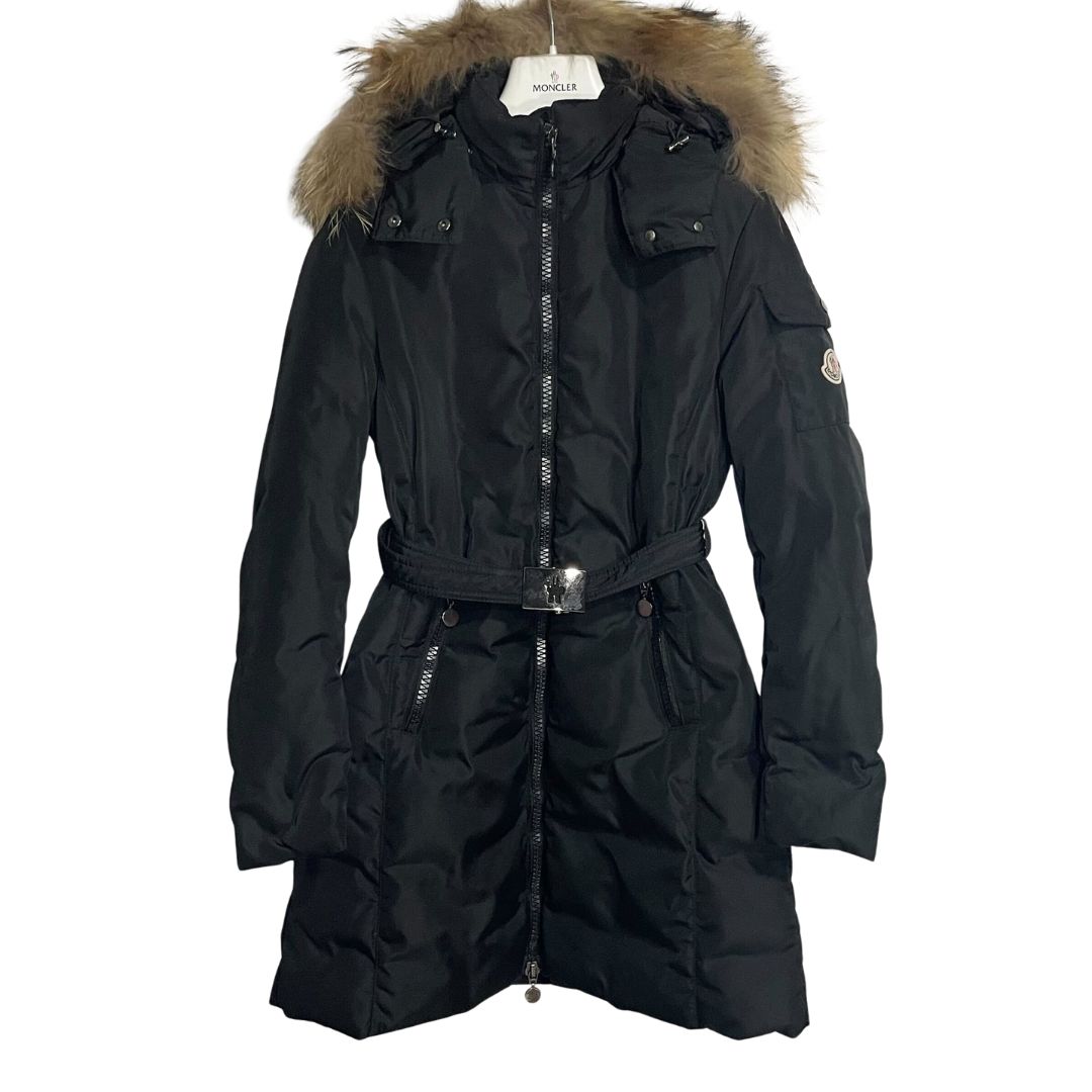 Вживана пухова куртка MONCLER Нейлон Жіноча
Вживана пухова куртка MONCLER Нейлон Жіноча