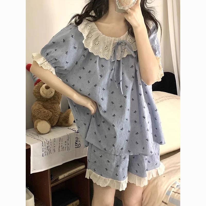 Internet celebrities new blue bow pajamas women s summer short-sleeved shorts lace suit can be worn outside loungewear S
Internet celebrities new blue bow pajamas women s summer short-sleeved shorts lace suit can be worn outside loungewear S