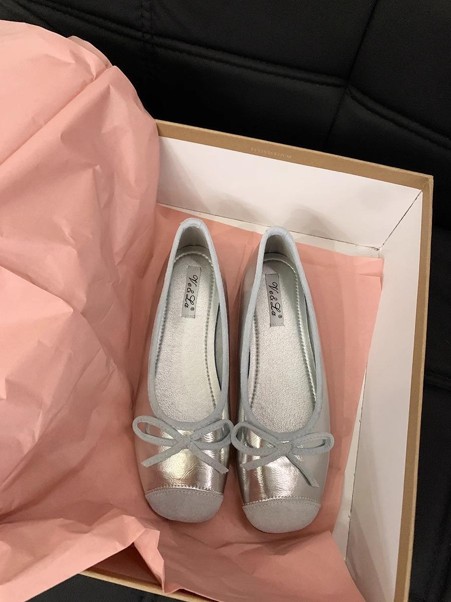 Flat-bottomed versatile bow ballet single shoes women s shoes 2024 new spring and summer French commuter evening shoes 40 срібний
Flat-bottomed versatile bow ballet single shoes women s shoes 2024 new spring and summer French commuter evening shoes 40 срібний