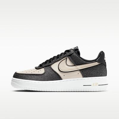 Nike Air Force 1 Low 07 SE Black Denim Net (Women s) 38
Nike Air Force 1 Low 07 SE Black Denim Net (Women s) 38