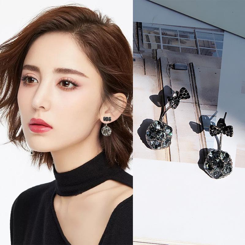 Women’s Crystal Bow Stud Earrings: Elegant Korean Style Back-Hanging Versatile Design алмаз/разноцветные
Women’s Crystal Bow Stud Earrings: Elegant Korean Style Back-Hanging Versatile Design алмаз/разноцветные