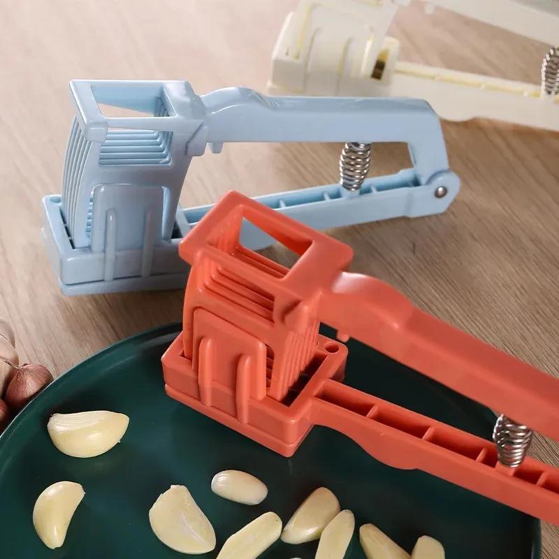2024 Garlic Cutter Ginger Presses Plastic Grinding Tool Kitchen Grater Masher Grinder Efficient Garlic Peeling Artifact for kitchen grater HK06-0037-beige
2024 Garlic Cutter Ginger Presses Plastic Grinding Tool Kitchen Grater Masher Grinder Efficient Garlic Peeling Artifact for kitchen grater HK06-0037-beige