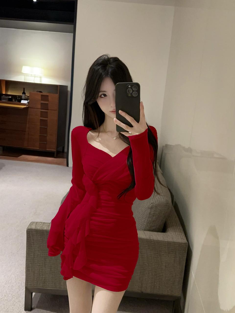 Sexy celebrity V-neck suspender dress new nightclub women s ruffle leaf tight hip skirt L бордовий
Sexy celebrity V-neck suspender dress new nightclub women s ruffle leaf tight hip skirt L бордовий