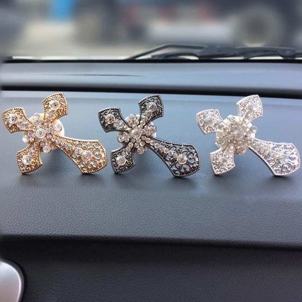 Conditioning Car Smell Flavoring In Vent Clip Outlet Perfume clip Car Air Freshener Christian срібний
Conditioning Car Smell Flavoring In Vent Clip Outlet Perfume clip Car Air Freshener Christian срібний