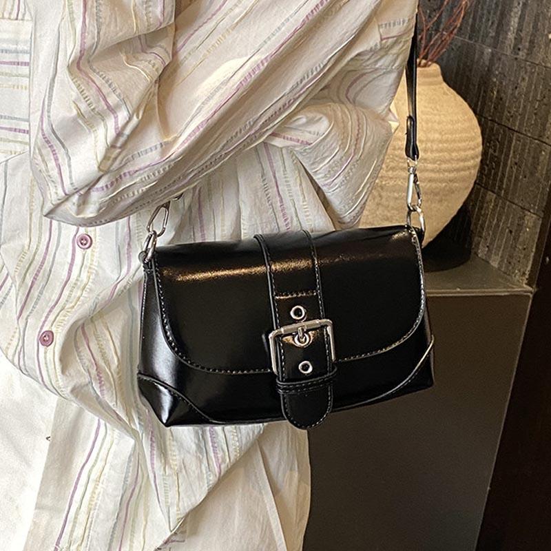 Fashi Red Single Shoulder Crossbody Bags Simple Versatile PU Square Handbags Spring Summer Luxury Party Underarm Bag (20cm<Max Length<30cm)
Fashi Red Single Shoulder Crossbody Bags Simple Versatile PU Square Handbags Spring Summer Luxury Party Underarm Bag (20cm<Max Length<30cm)