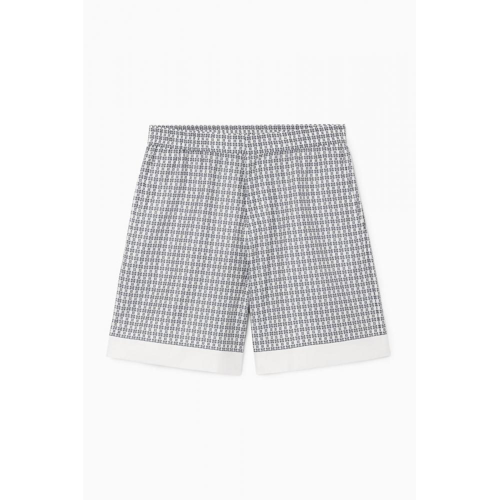 COS Japan эластичные шорты с принтом
COS Japan эластичные шорты с принтом