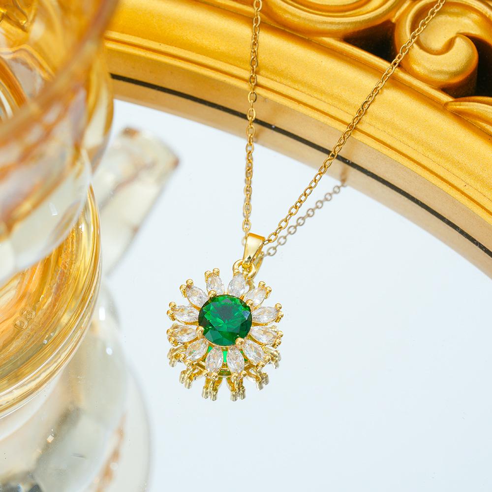 Emerald Sunflower Necklace for Women - Light Luxury Titanium Steel Clavicle Choker
Emerald Sunflower Necklace for Women - Light Luxury Titanium Steel Clavicle Choker