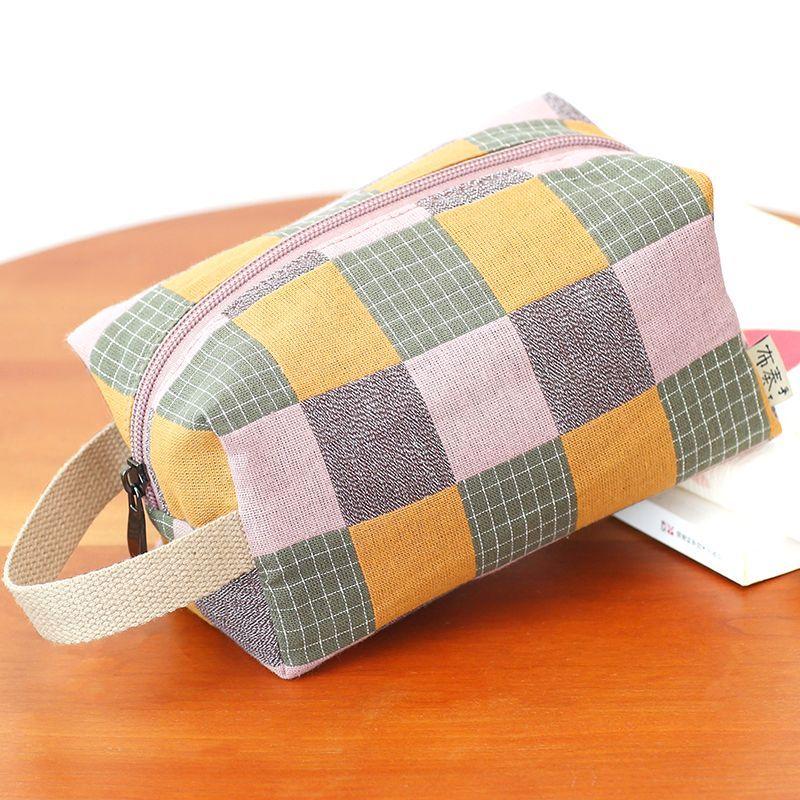 Большая вместительная косметичка, портативная и переносная косметичка, внутренняя сумка для хранения, женская сумка для ухода за внешностью
Большая вместительная косметичка, портативная и переносная косметичка, внутренняя сумка для хранения, женская сумка для ухода за внешностью