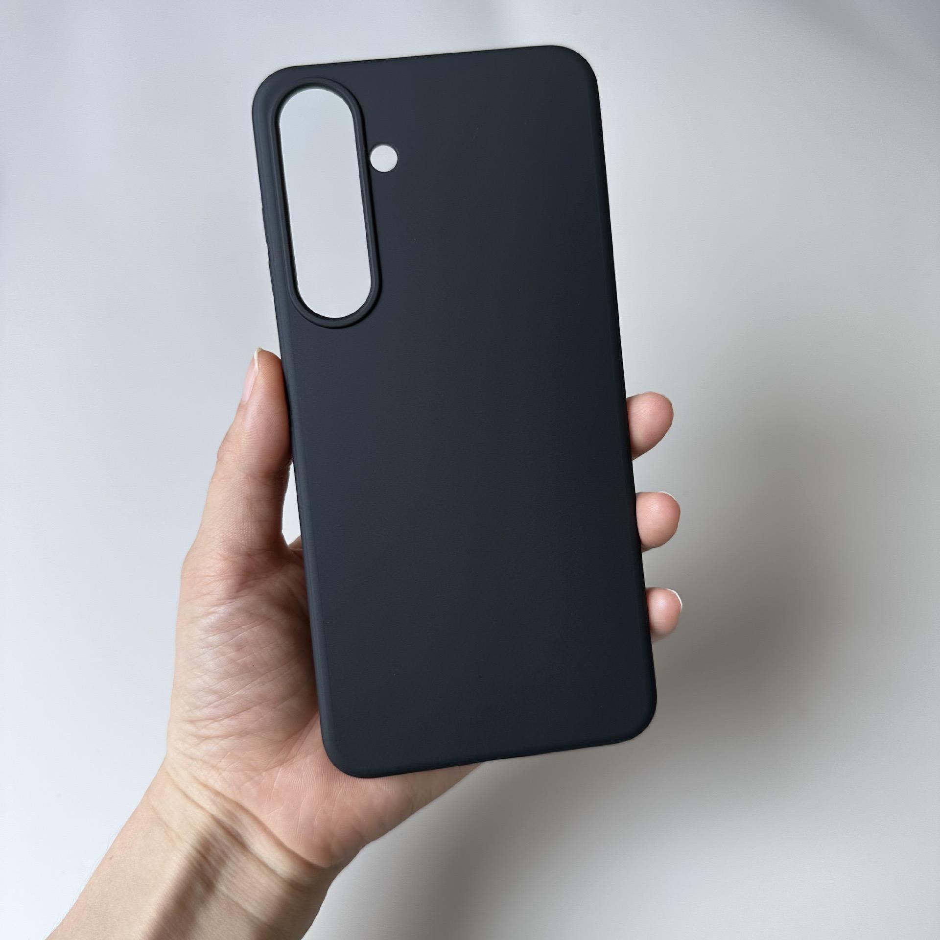 For Samsung Galaxy S24+ Cell Phone Case Glossy Anti-fingerprint Anti-drop Cover (Big Rear Lens Hole) Black
For Samsung Galaxy S24+ Cell Phone Case Glossy Anti-fingerprint Anti-drop Cover (Big Rear Lens Hole) Black