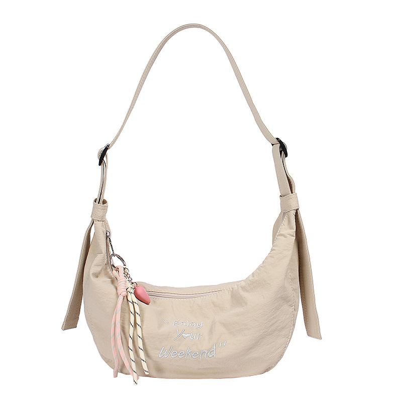 Casual Nylon Canvas Bag for Women, Lightweight and Versatile, Single Shoulder Dumpling Bag, Crossbody Bag
Casual Nylon Canvas Bag for Women, Lightweight and Versatile, Single Shoulder Dumpling Bag, Crossbody Bag