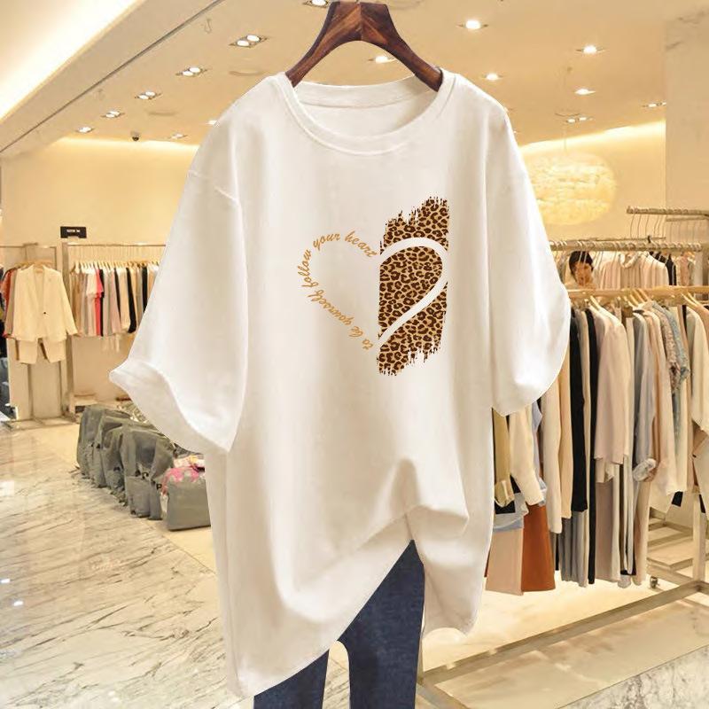Counter pure cotton short-sleeved T-shirt women s new loose large size fat mm medium and long butt-covering top in summer 2025 XXXL
Counter pure cotton short-sleeved T-shirt women s new loose large size fat mm medium and long butt-covering top in summer 2025 XXXL