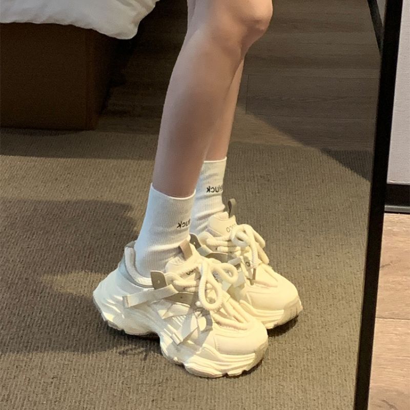 Папины кроссовки женские весенние на толстой подошве увеличивающие рост спортивные показывают маленькую ногу ретро универсальные трендовые туфли женские 37 бежевый
Папины кроссовки женские весенние на толстой подошве увеличивающие рост спортивные показывают маленькую ногу ретро универсальные трендовые туфли женские 37 бежевый