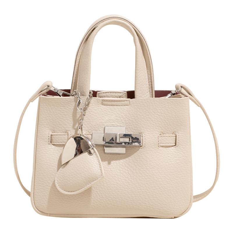 Handbag Women s New Shoulder Bag Simple Versatile Messenger Bag no pendant білий
Handbag Women s New Shoulder Bag Simple Versatile Messenger Bag no pendant білий