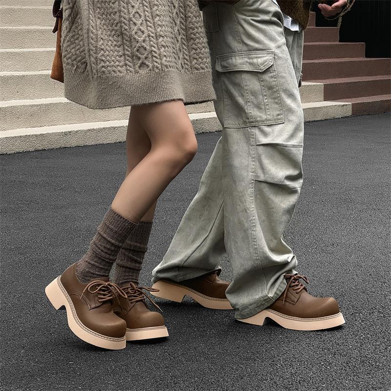 Height-increasing Derby shoes, platform big head leather shoes, men and women of the same style, couple low-top Martin boots 9577-J 38 светло-коричневого
Height-increasing Derby shoes, platform big head leather shoes, men and women of the same style, couple low-top Martin boots 9577-J 38 светло-коричневого