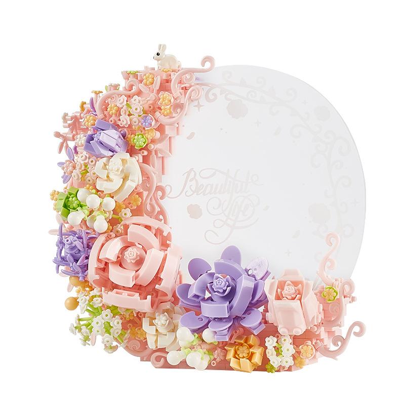 Romantic Idea Flower Construction Brick Rose Sunflower Moon Message Board Block Model Educational Toys With Light For Girls Present
Romantic Idea Flower Construction Brick Rose Sunflower Moon Message Board Block Model Educational Toys With Light For Girls Present