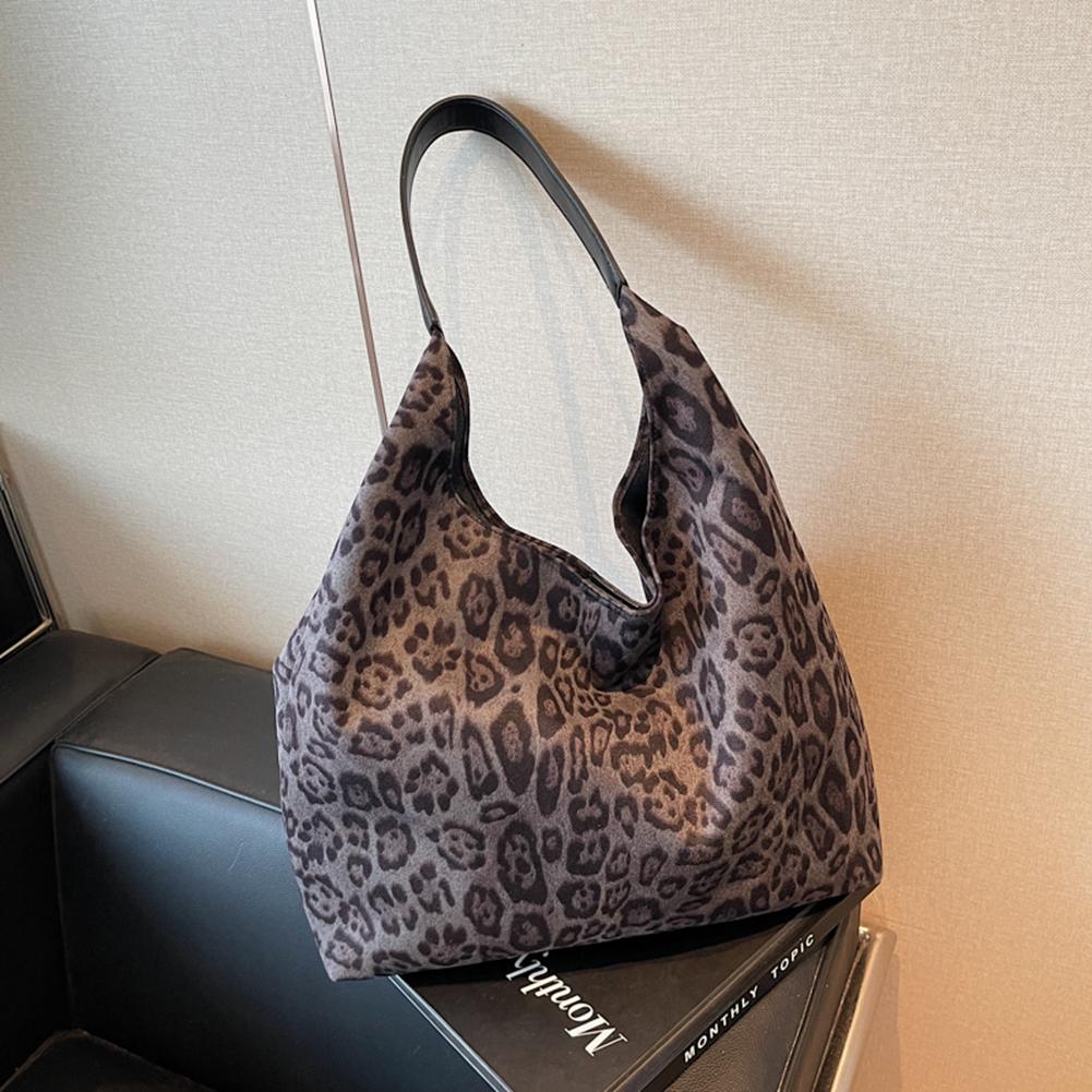 Women Suede Large Tote Bag Leopard Print Hobo Bag Magnetic Closure Purse and Handbag Trendy Satchel Bag for Work Travel чорний
Women Suede Large Tote Bag Leopard Print Hobo Bag Magnetic Closure Purse and Handbag Trendy Satchel Bag for Work Travel чорний