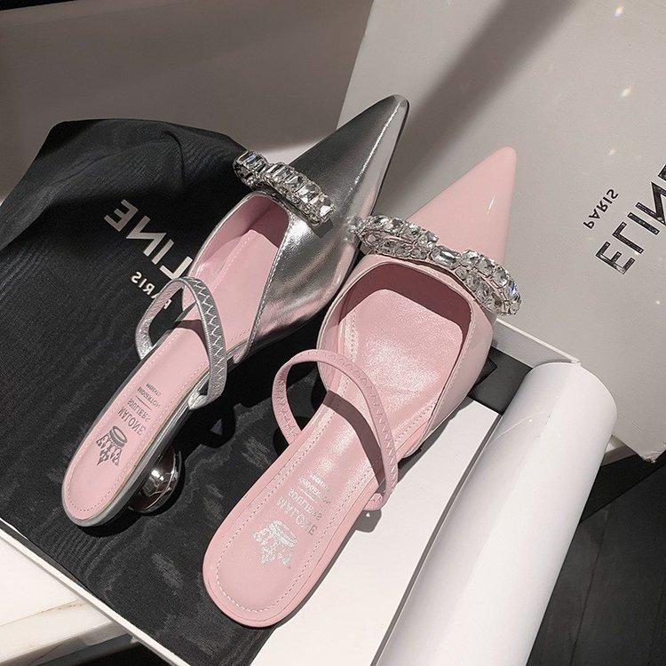 Princess powder is beautiful, not tired, rhinestone patent leather, pink summer silver pointed shoes, half bag head, wearing cool slippers, women 35
Princess powder is beautiful, not tired, rhinestone patent leather, pink summer silver pointed shoes, half bag head, wearing cool slippers, women 35