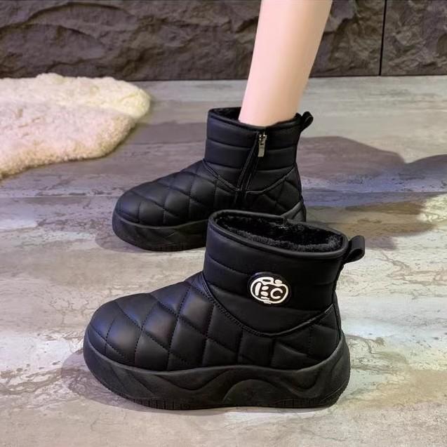 Women s Lightweight Comfortable Thick Sole Cold Warm Padded Snow Boots Non-slip Wear Outdoor Leisure Sports Cotton Boots 41 чорний
Women s Lightweight Comfortable Thick Sole Cold Warm Padded Snow Boots Non-slip Wear Outdoor Leisure Sports Cotton Boots 41 чорний