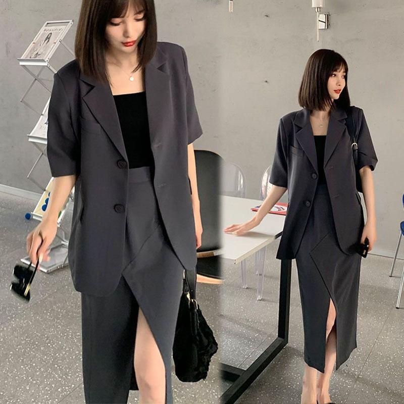 Plus Size Women s Short-Sleeve Korean Style Two-Piece Set with Slit Skirt L серый
Plus Size Women s Short-Sleeve Korean Style Two-Piece Set with Slit Skirt L серый