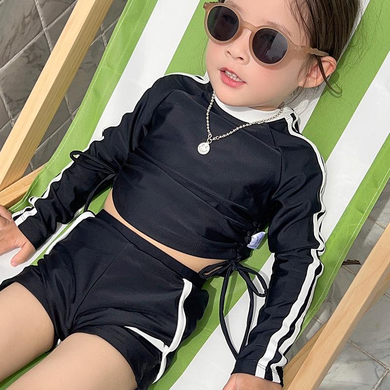New Girls Black Split Swimsuit: Cute, Cool, and Sunscreen Beachwear for Little Princesses 110cm чёрный
New Girls Black Split Swimsuit: Cute, Cool, and Sunscreen Beachwear for Little Princesses 110cm чёрный