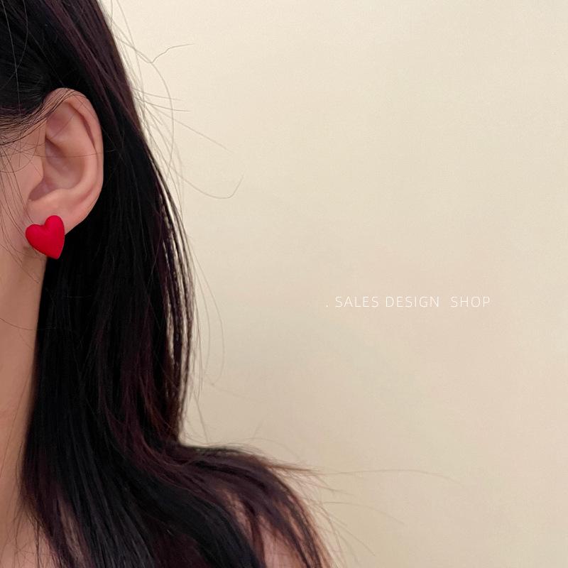 Pearl & Floral Geometric Red Series Earrings: Versatile, Fashionable, High-End Studs
Pearl & Floral Geometric Red Series Earrings: Versatile, Fashionable, High-End Studs