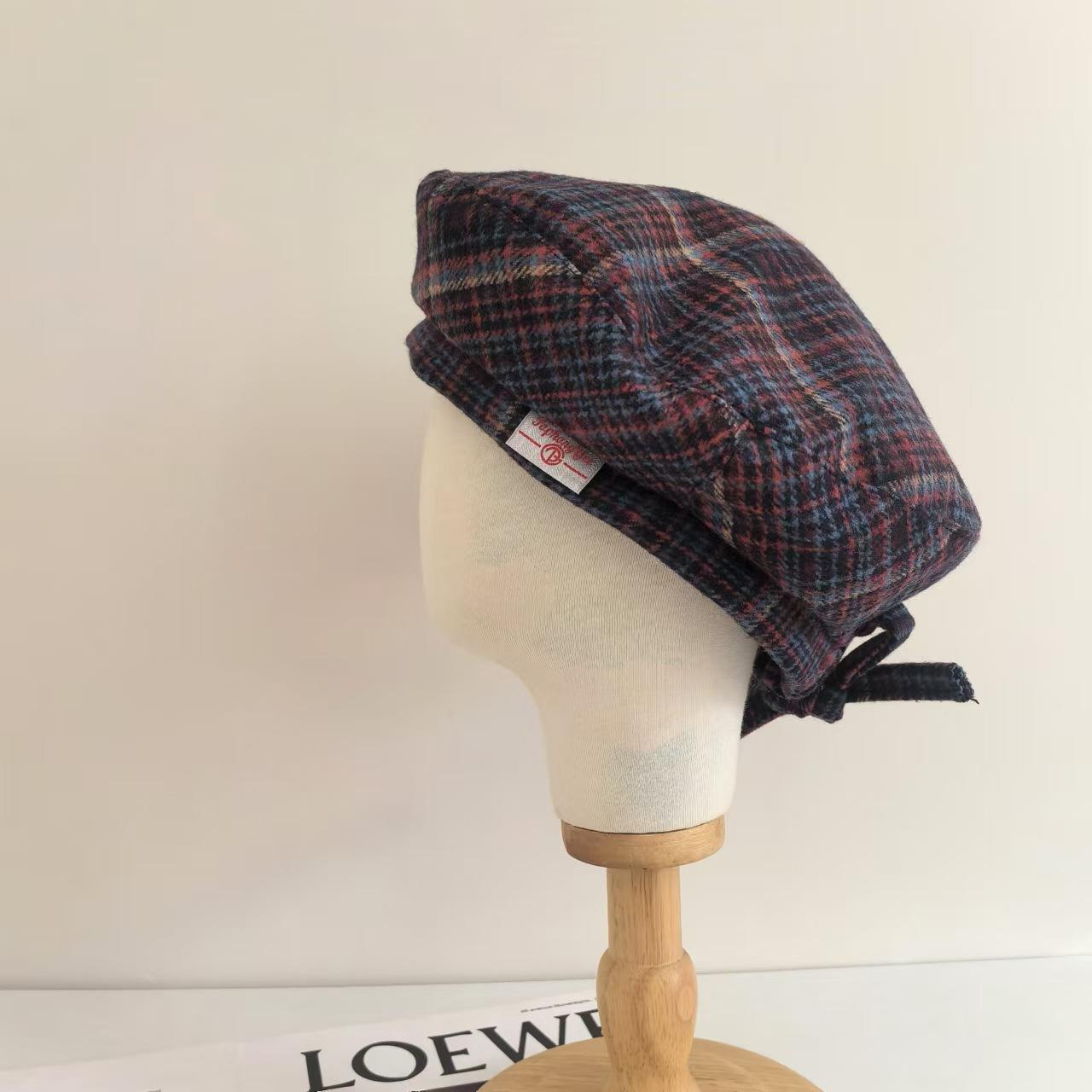 Ранняя осень, новый ретро с универсальной клетчатой шляпой художника, женский литературный шерстяной берет в клетку Мори M(56-58cm) тёмно-синий
Ранняя осень, новый ретро с универсальной клетчатой шляпой художника, женский литературный шерстяной берет в клетку Мори M(56-58cm) тёмно-синий